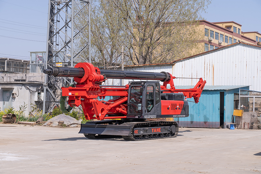 DR-130履带旋挖钻机